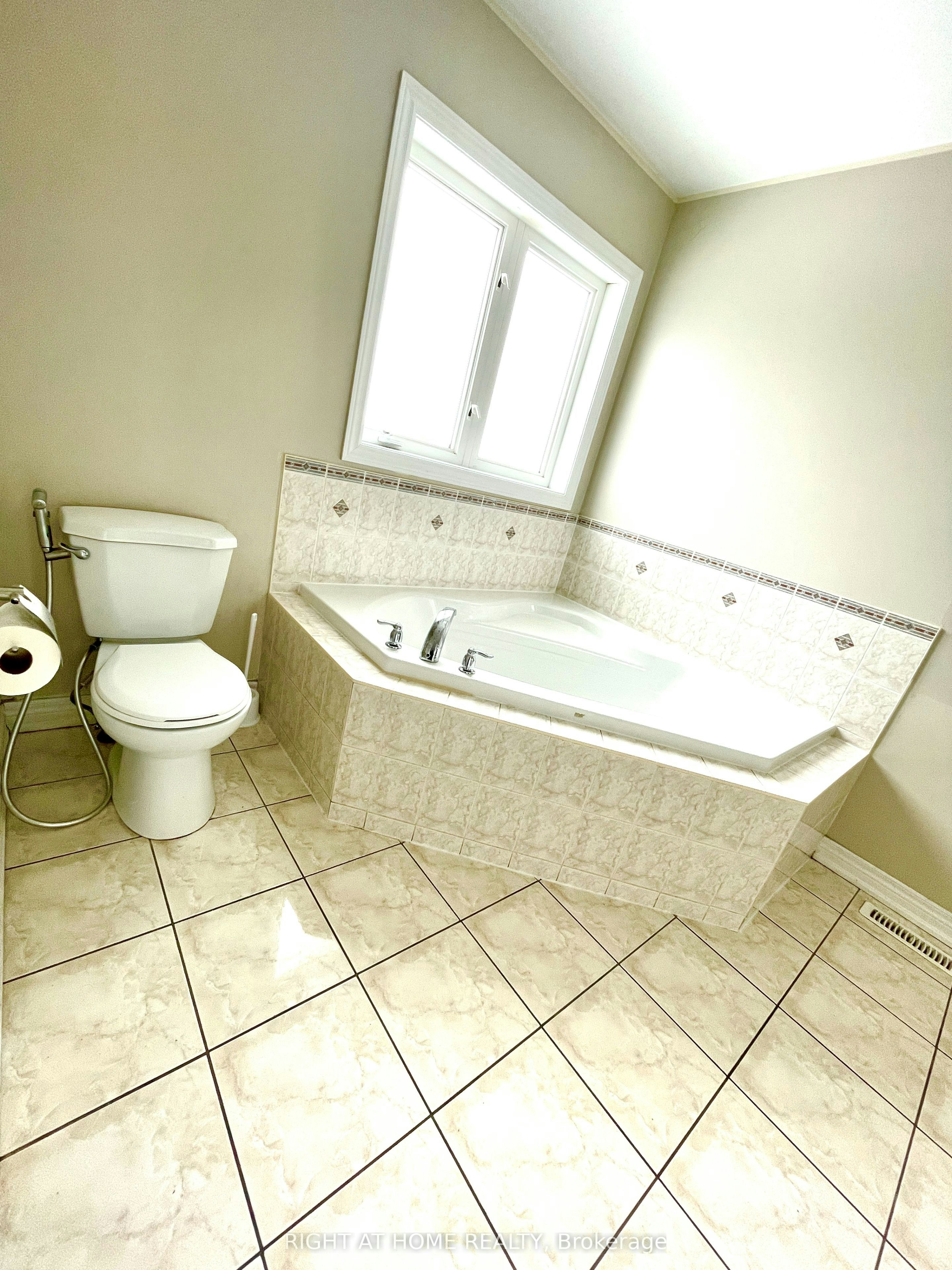 A-10 Vanderbrink Drive, Brampton, ON, L6R 0E5 - 26