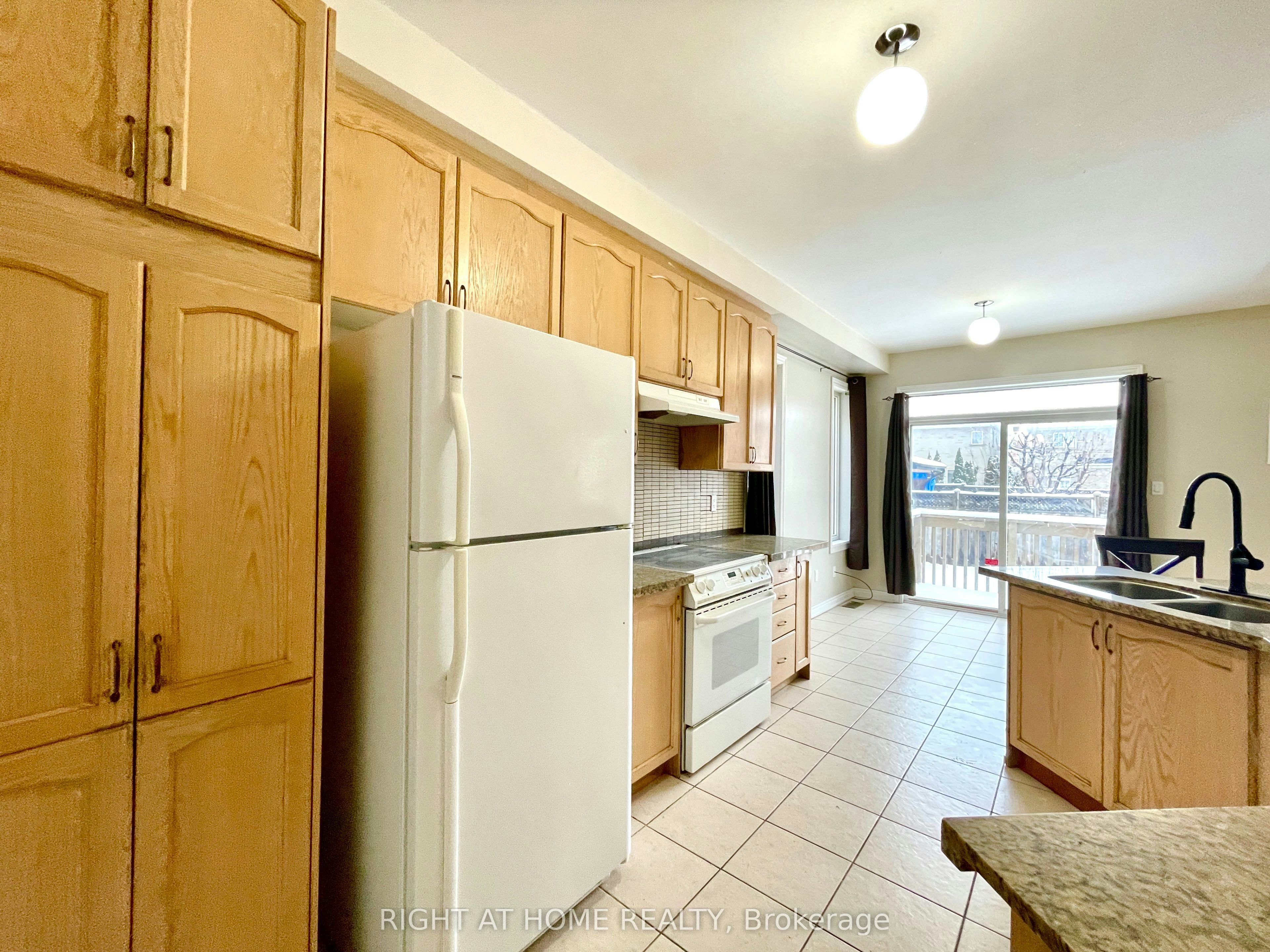 A-10 Vanderbrink Drive, Brampton, ON, L6R 0E5 - 6