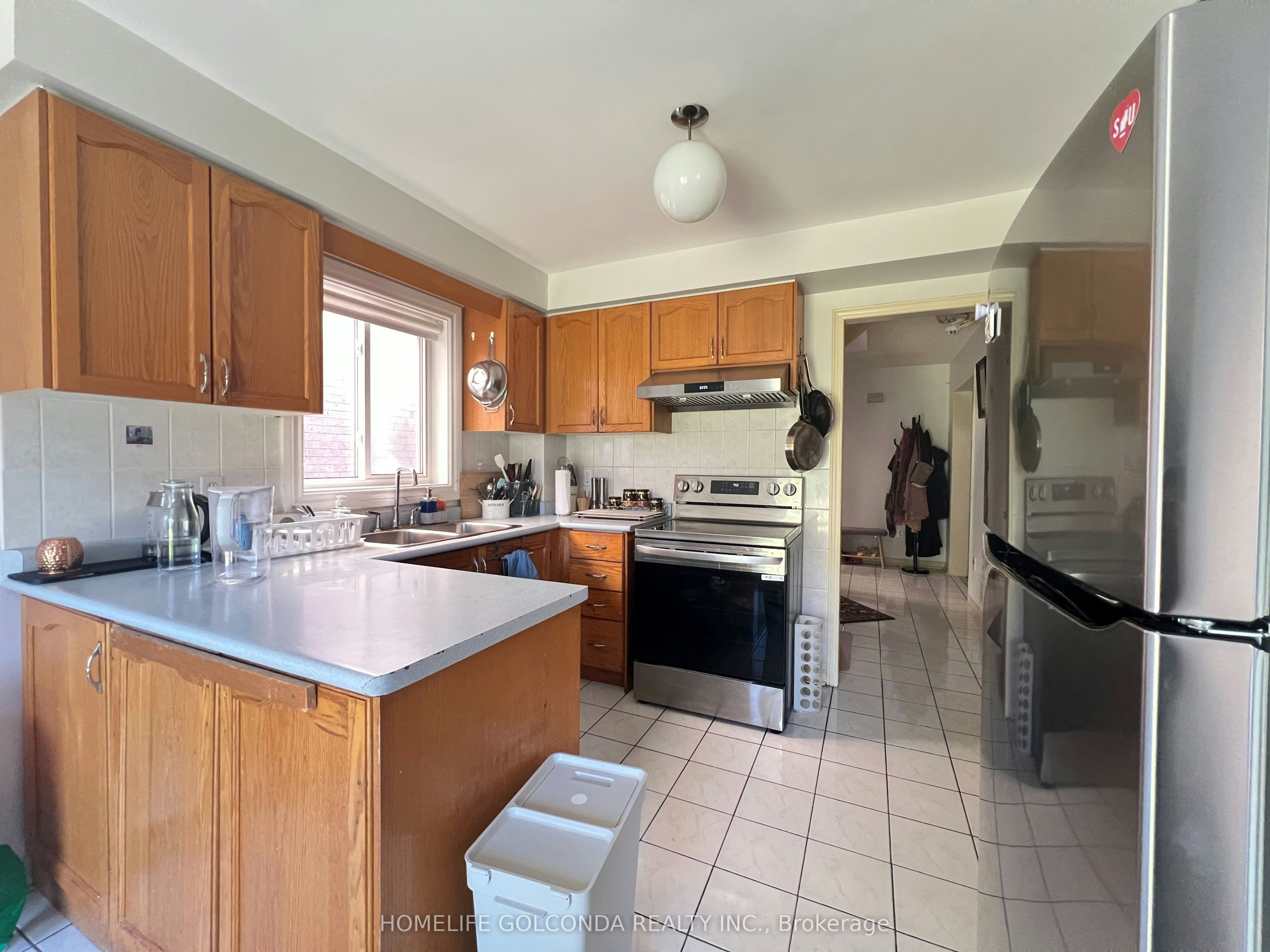 2541 Scarth Court, Mississauga, ON, L5M 5L2 - 4