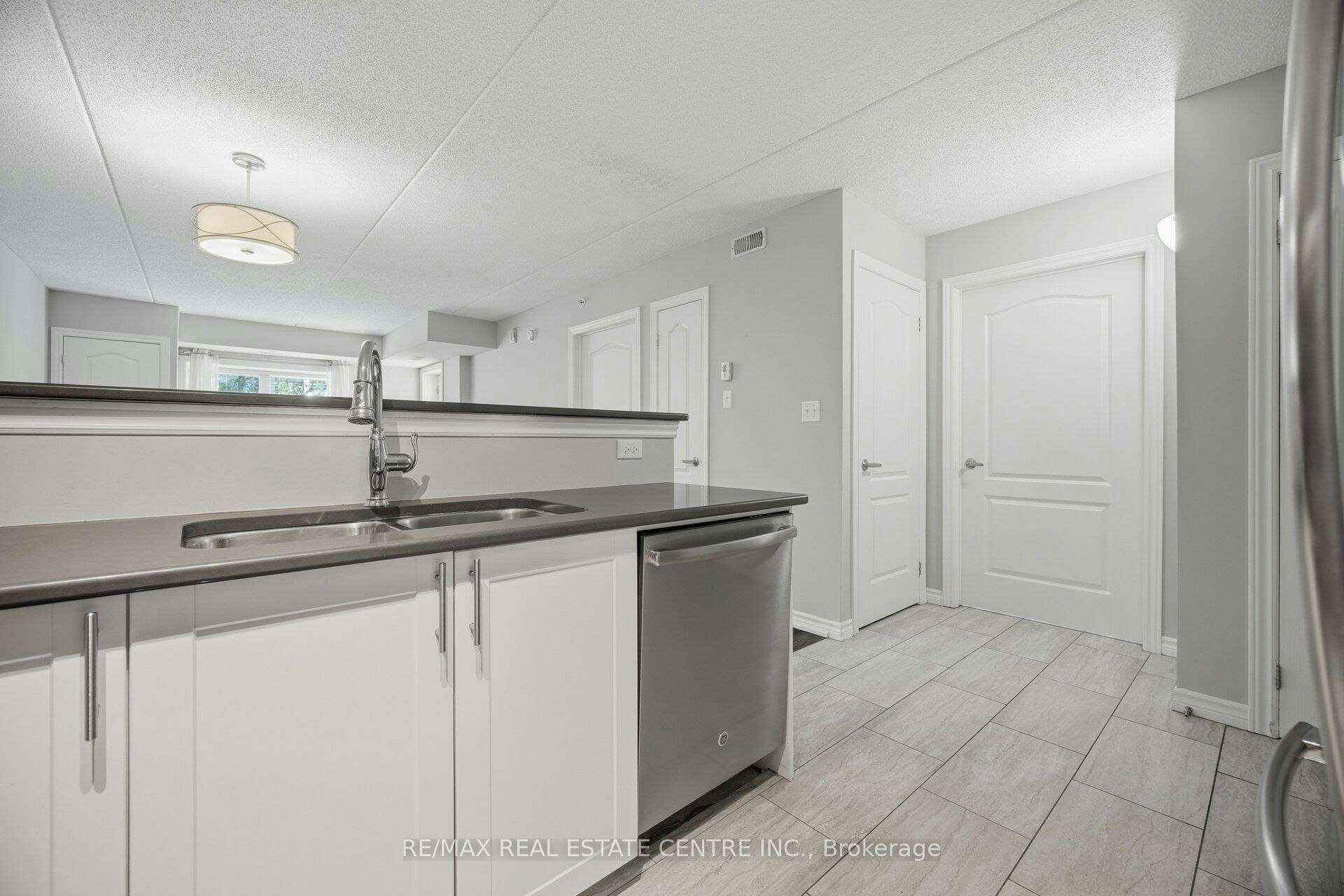 103-1450 Main Street E, Milton, ON, L9T 8W4 - 11