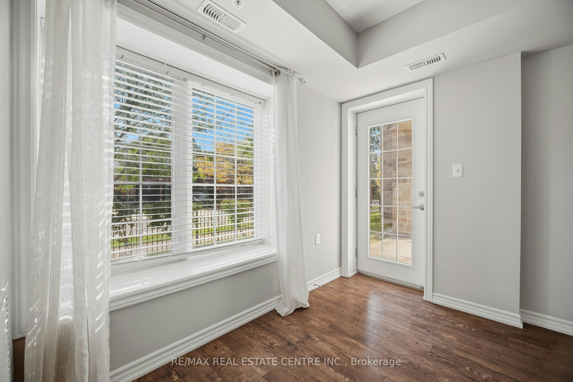 103-1450 Main Street E, Milton, ON, L9T 8W4 - 30