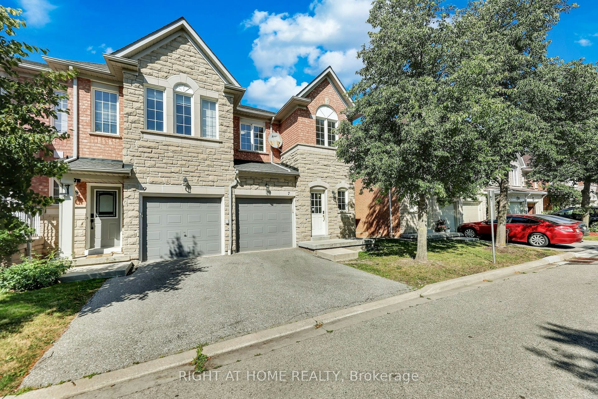 7-5260 Mcfarren Boulevard, Mississauga, ON, L5M 7J1