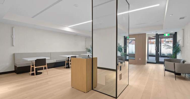 220 Missinnihe Way, Mississauga, ON, L5H 0A9 - 19