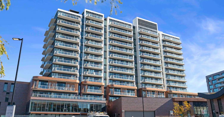220 Missinnihe Way, Mississauga, ON, L5H 0A9 - 12