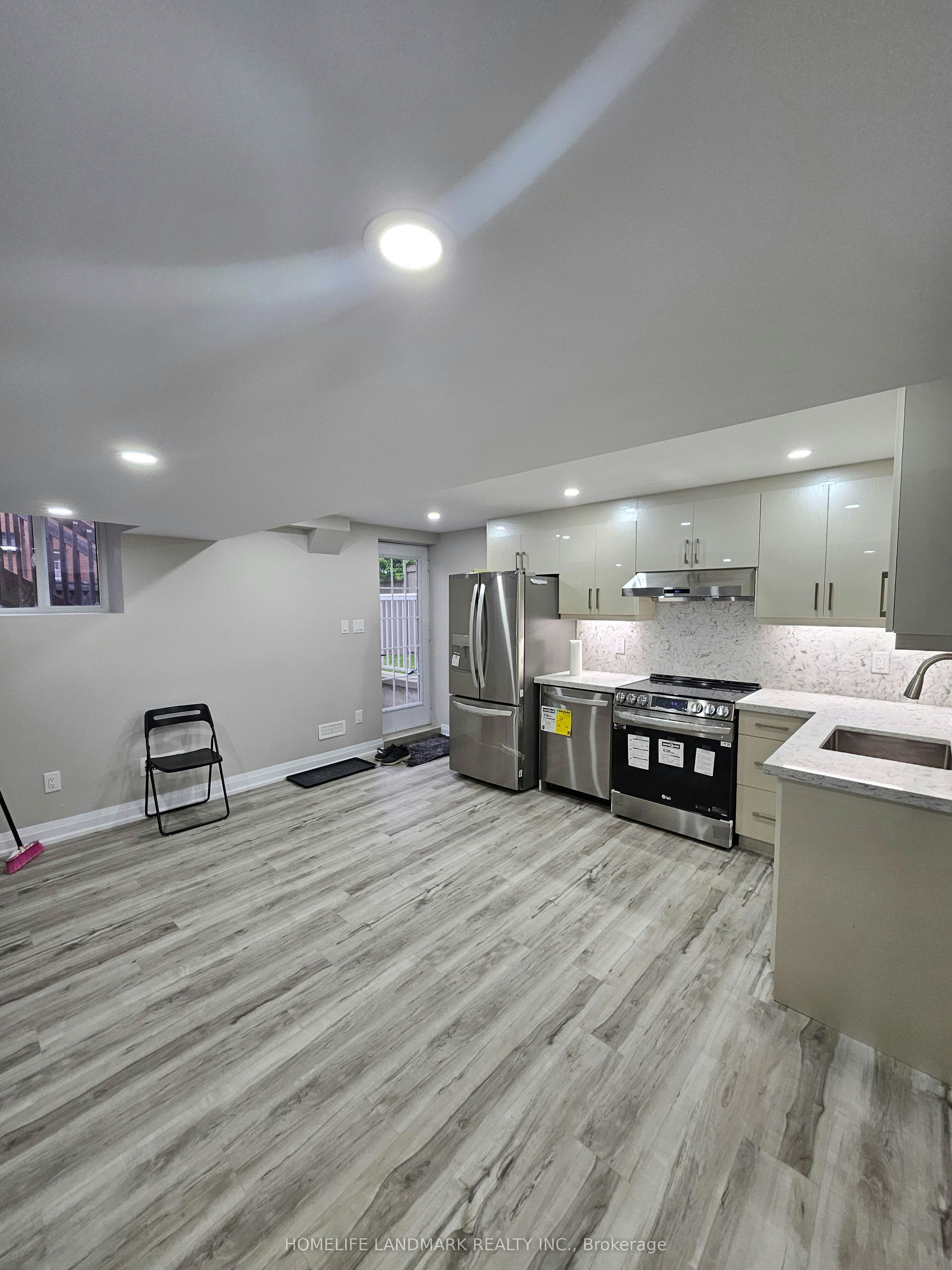 Lower-515 Nairn Circle, Milton, ON, L9T 8A8 - 2