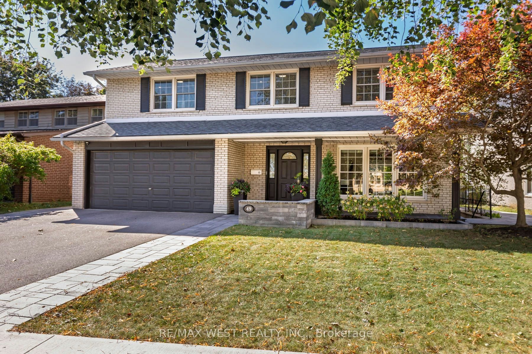 49 Winterton Drive, Toronto, ON, M9B 3G8