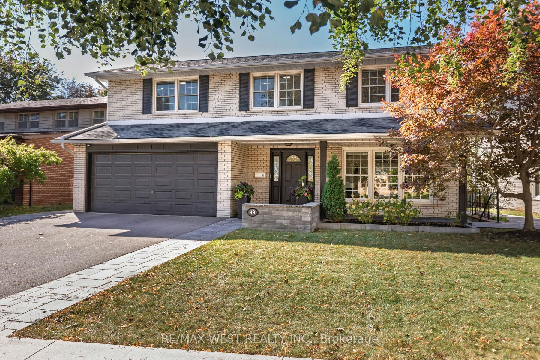 49 Winterton Drive, Toronto, ON, M9B 3G8