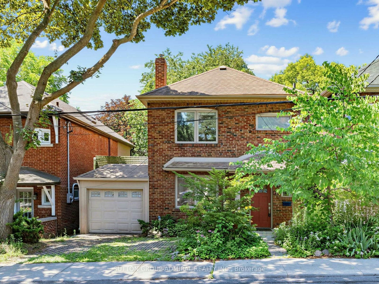 Lower-246 Ellis Avenue, Toronto, ON, M6S 2X2