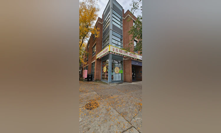 1081 St Clair Avenue W