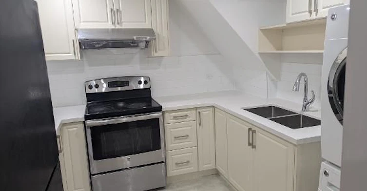 Basement Apartment-26 Glenmore Crescent, Brampton, ON, L6S 1H8 - 5