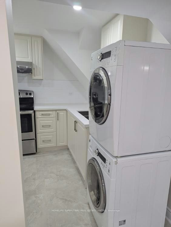 Basement Apartment-26 Glenmore Crescent, Brampton, ON, L6S 1H8 - 8