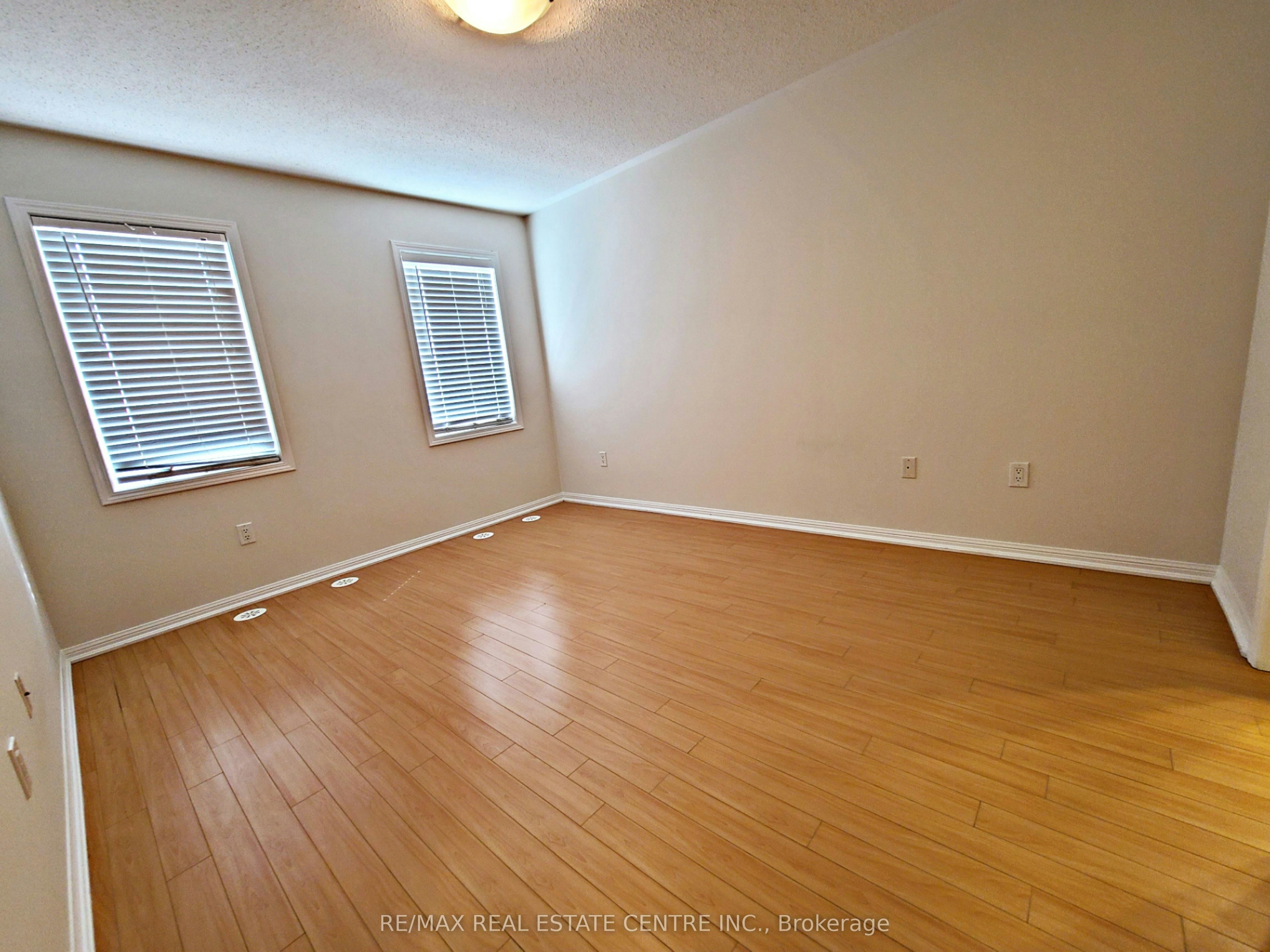 247 Slingsby Landing, Milton, ON, L9T 8N6 - 14