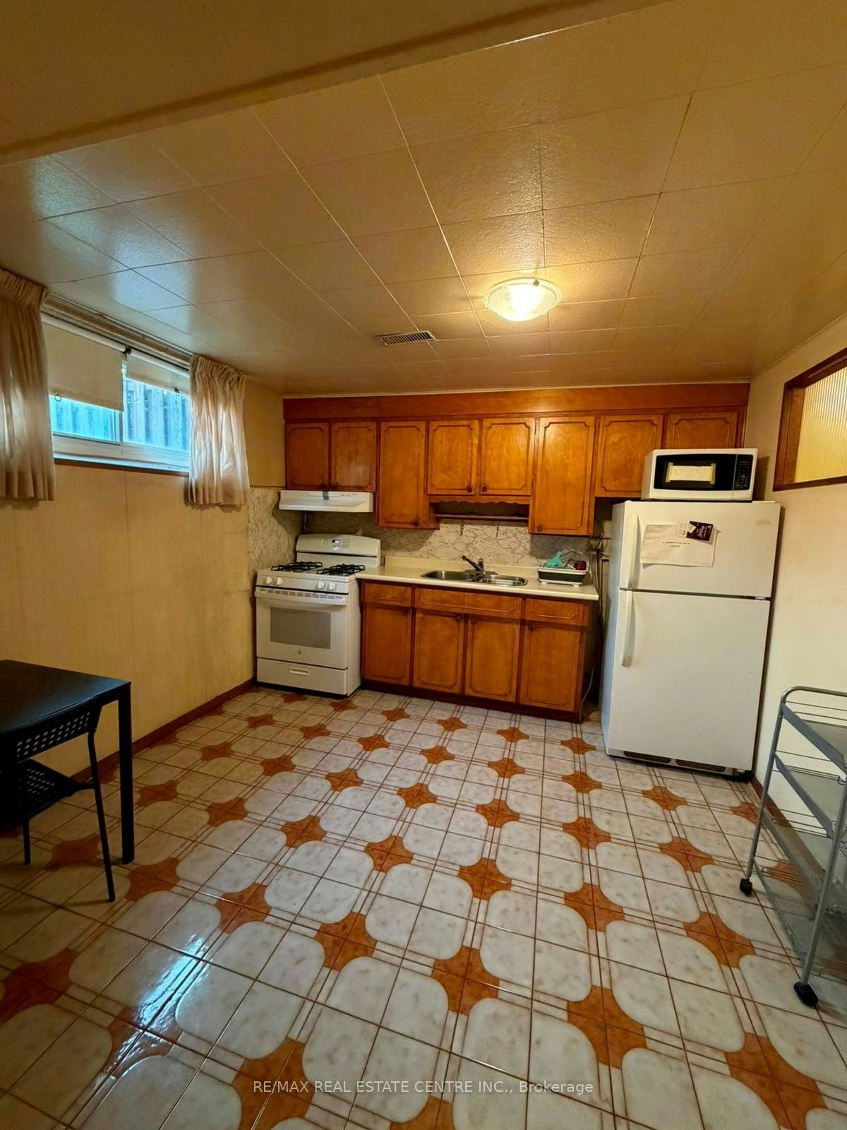 Basement-82 Sharpecroft Boulevard, Toronto, ON, M3J 1P4 - 9