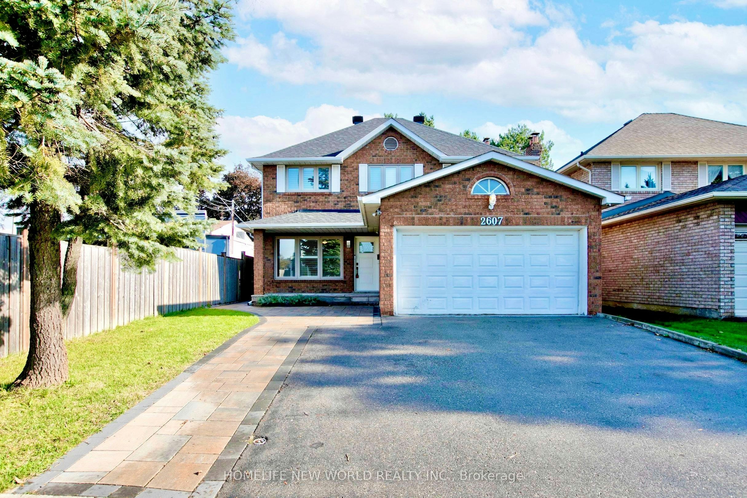 2607 Old Carriage Road, Mississauga, ON, L5C 1Y6