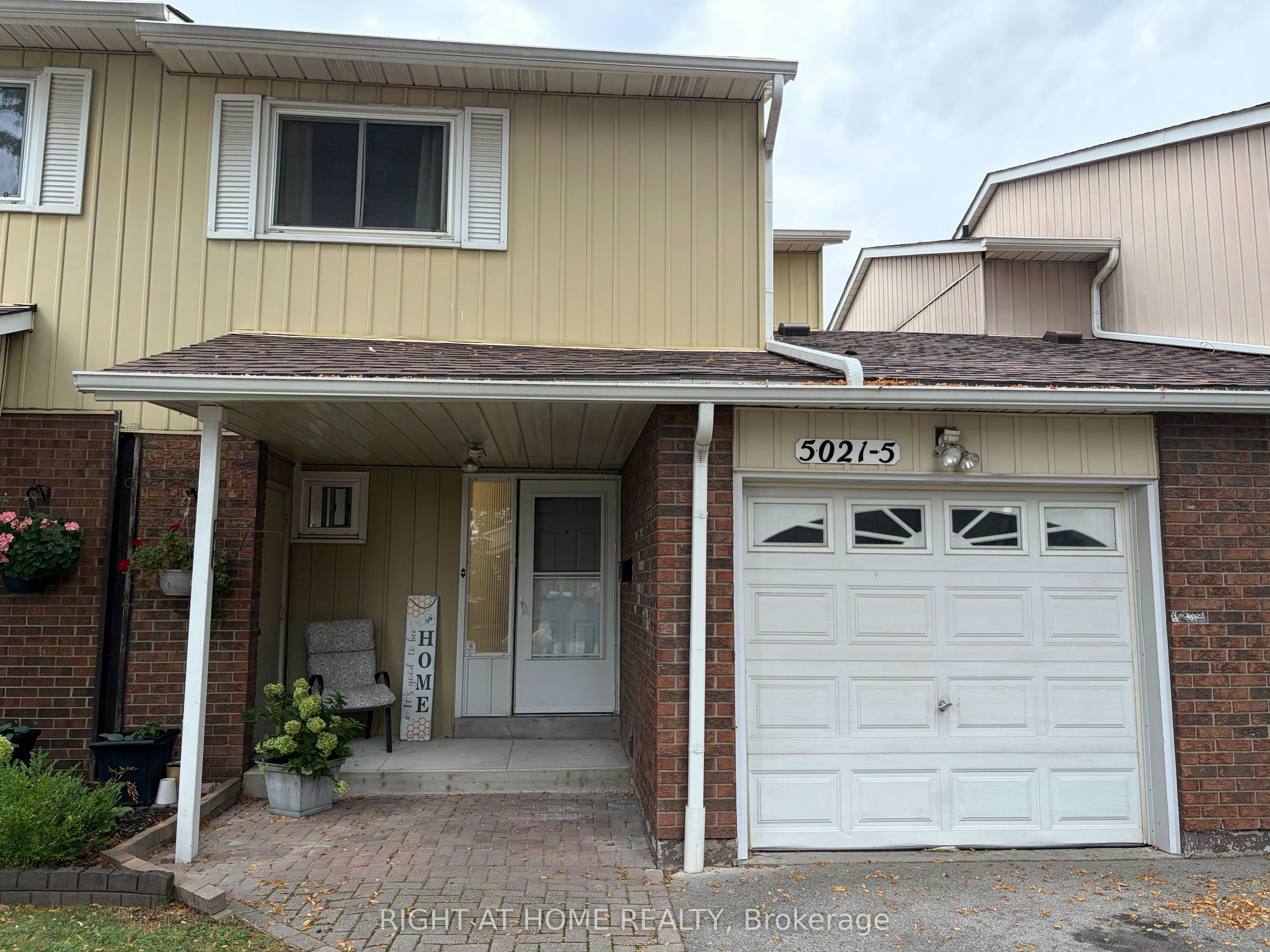 5-5021 Pinedale Avenue, Burlington, ON, L7L 5J6