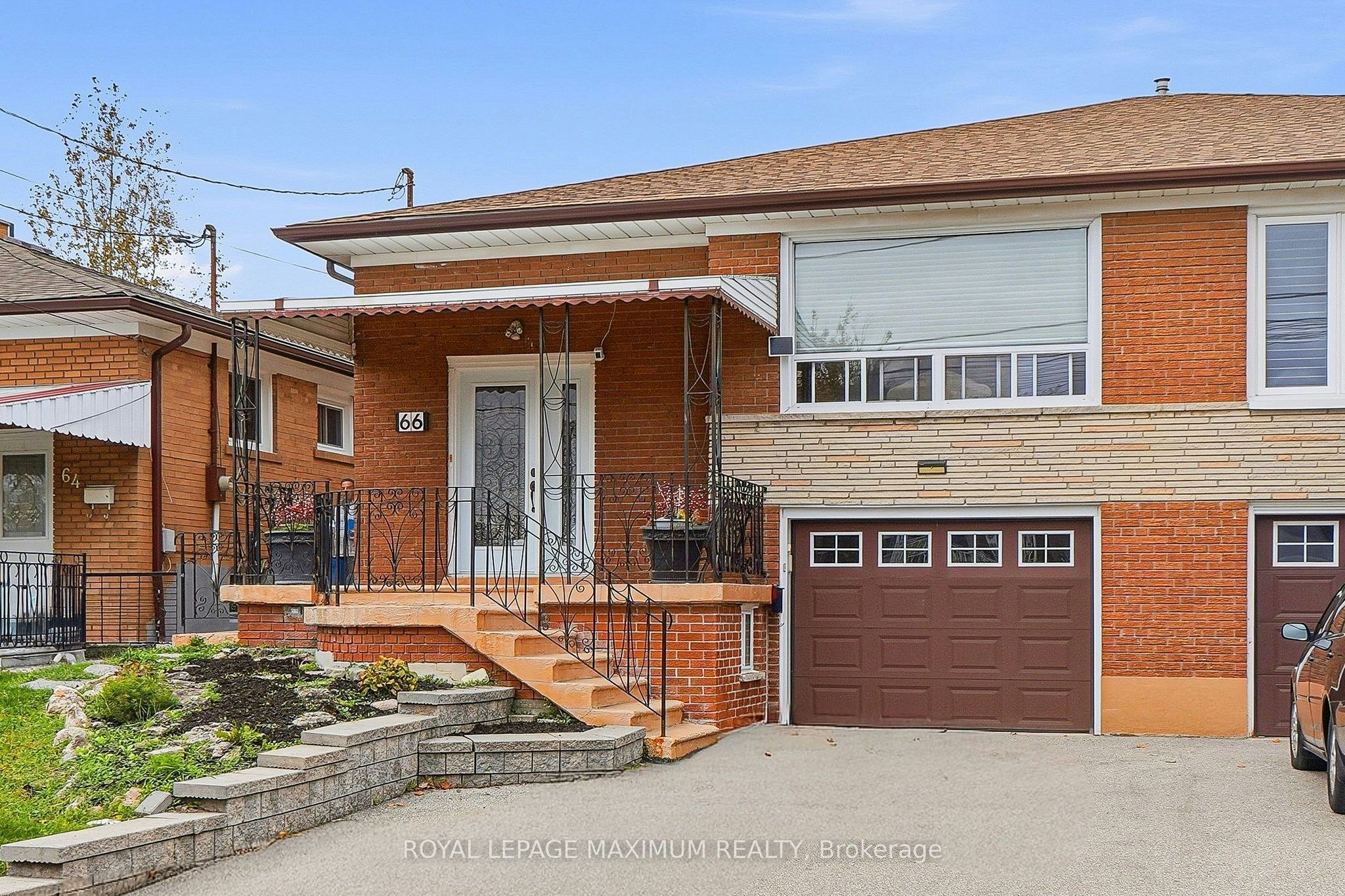66 Spenvalley Drive, Toronto, ON, M3L 1Z1
