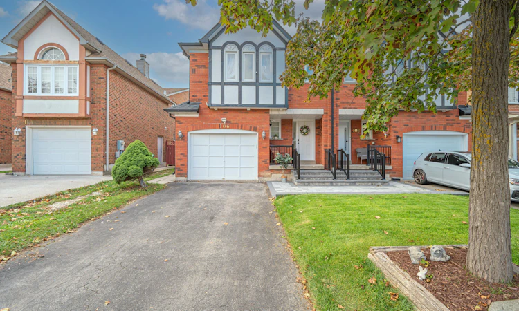 106 Bighorn Crescent