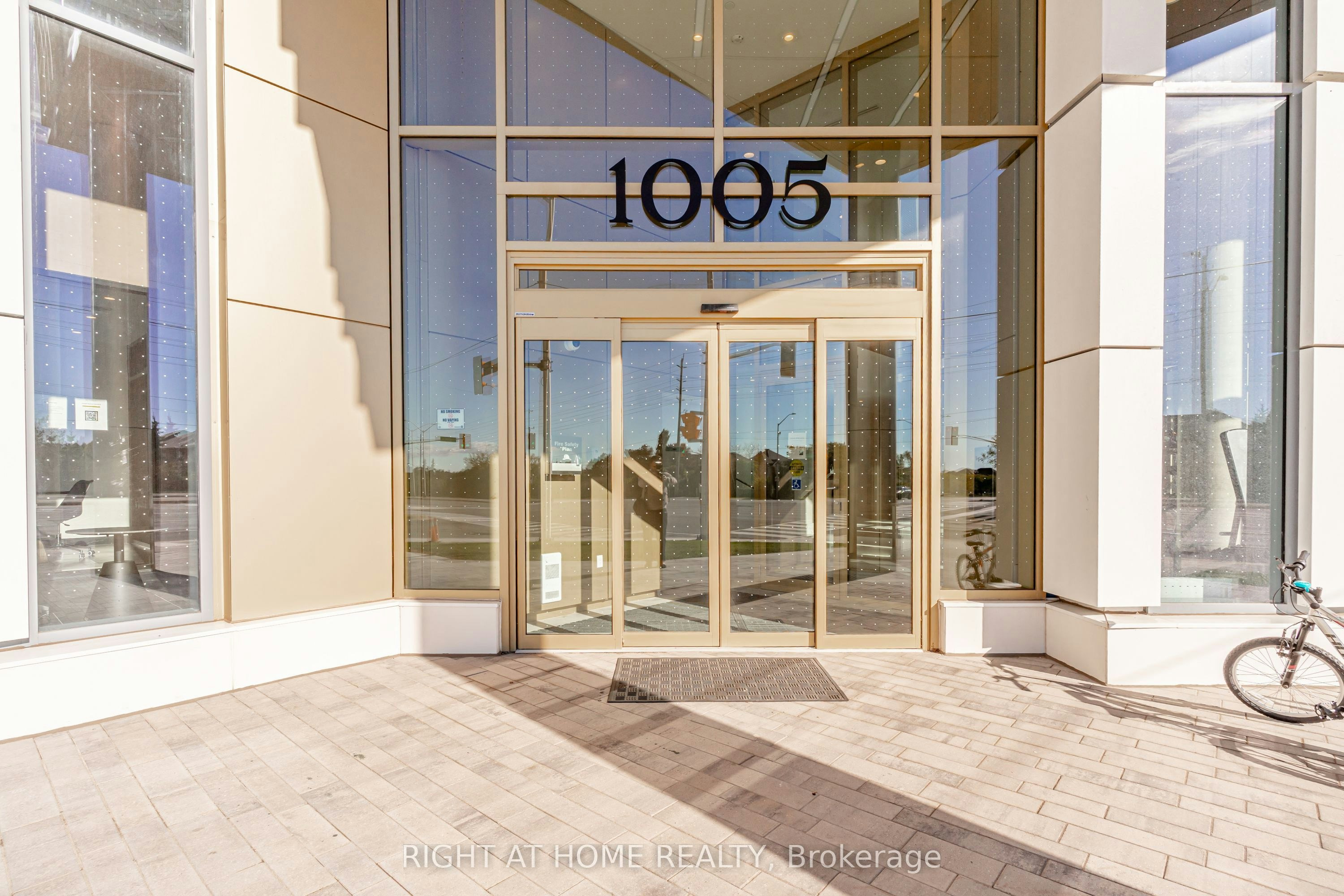 510-1005 Dundas Street E, Oakville, ON, L6H 8C7 - 2