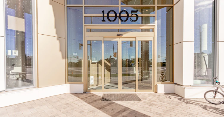 510-1005 Dundas Street E, Oakville, ON, L6H 8C7 - 2