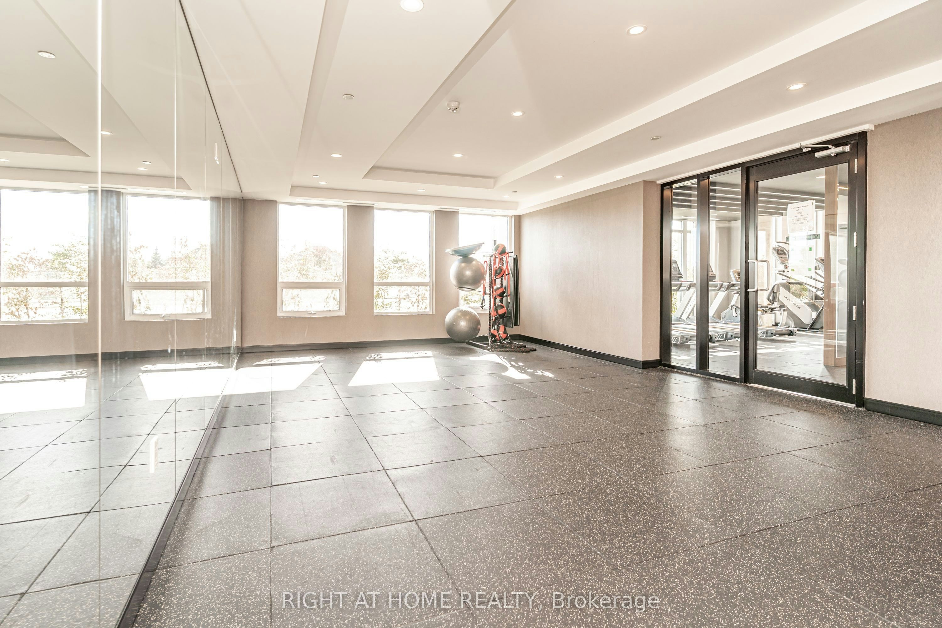 510-1005 Dundas Street E, Oakville, ON, L6H 8C7 - 37