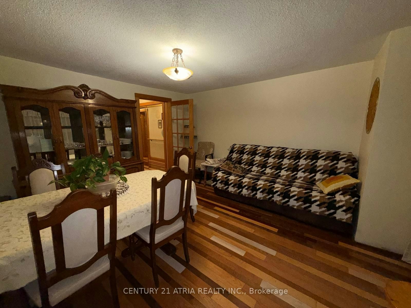 74 Millicent Street, Toronto, ON, M6H 1W4 - 3