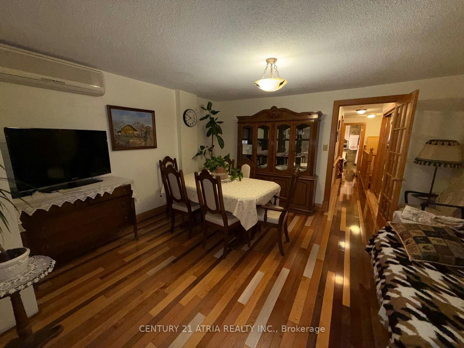 74 Millicent Street, Toronto, ON, M6H 1W4 - 2