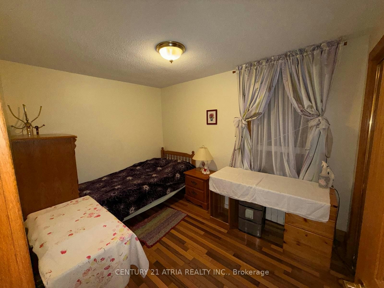 74 Millicent Street, Toronto, ON, M6H 1W4 - 4