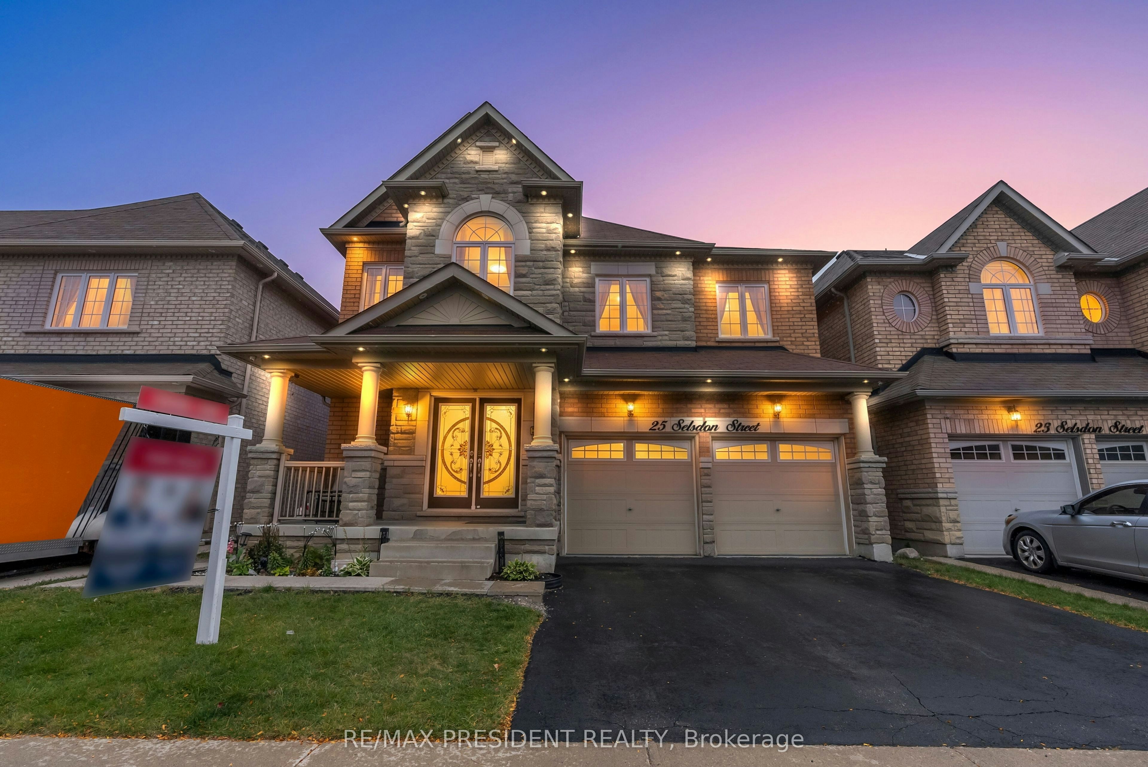 25 Selsdon Street, Brampton, ON, L6X 3C4