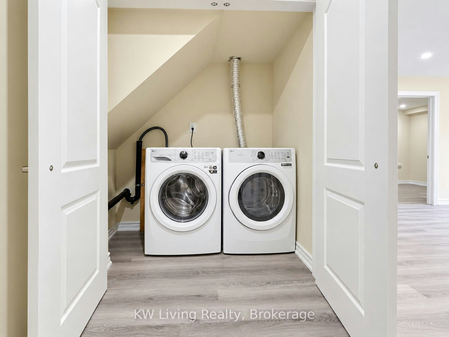 21 Plentywood Drive, Brampton, ON, L6Y 0C1 - 10