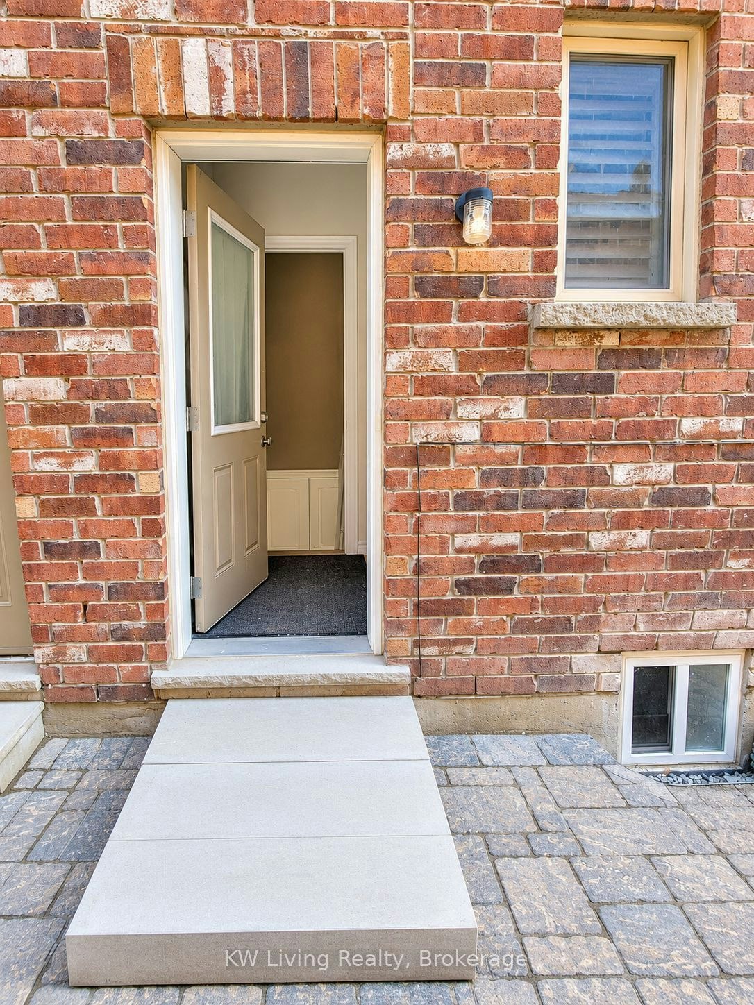 21 Plentywood Drive, Brampton, ON, L6Y 0C1 - 2