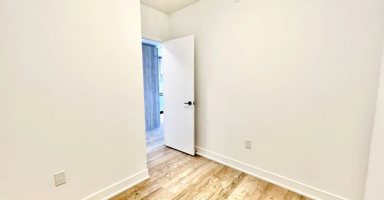 215-50 George Butchart Drive, Toronto, ON, M3K 0C9 - 21