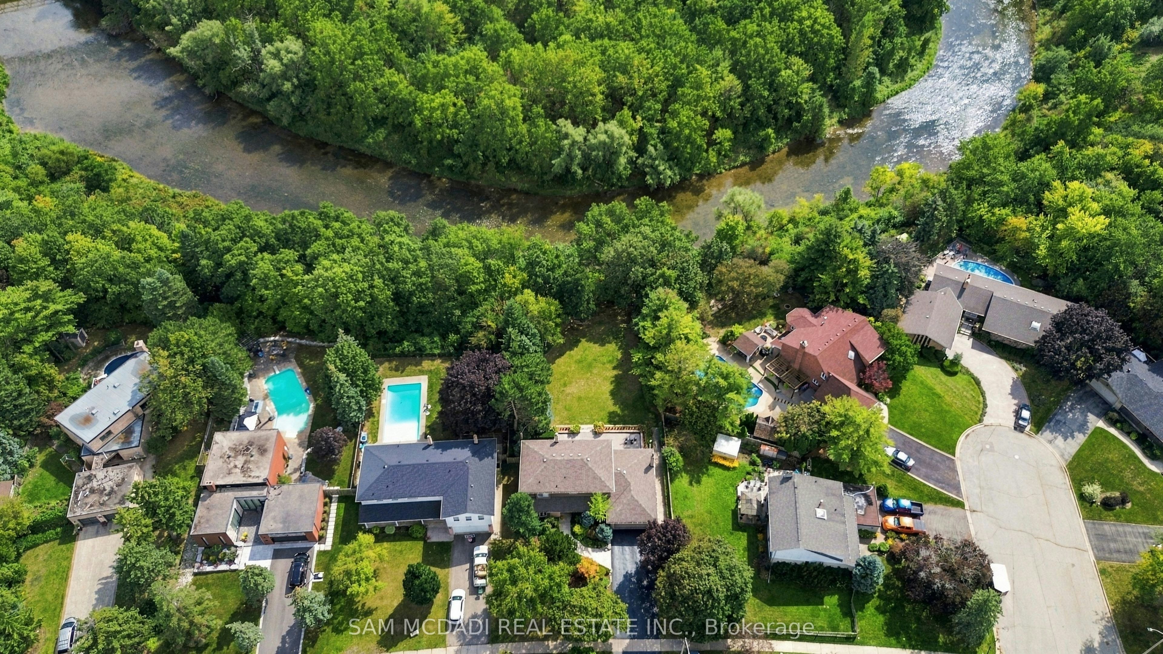 21 Kenninghall Boulevard, Mississauga, ON, L5N 1J5