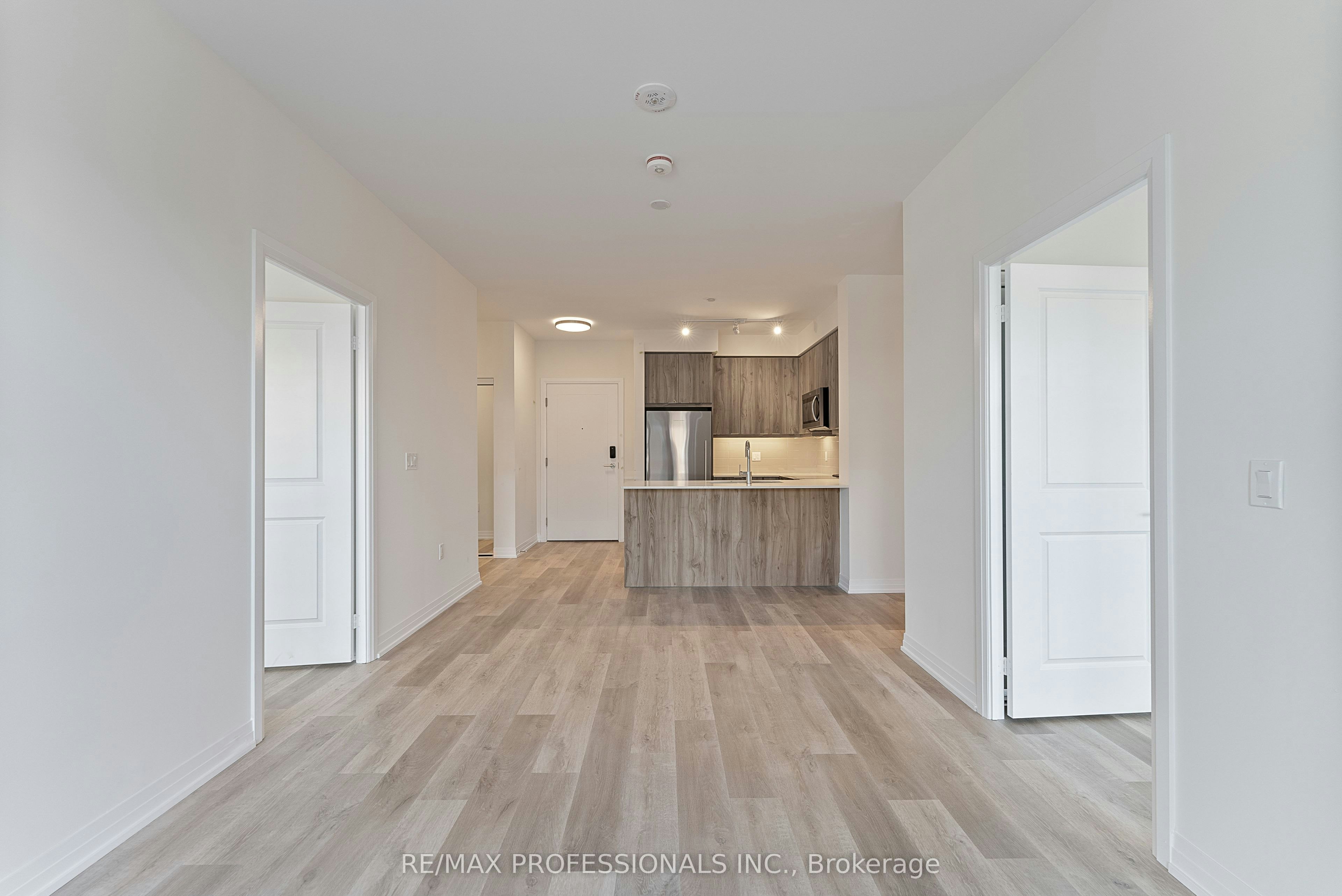 410-15 Watergarden Drive, Mississauga, ON, L5R 0H4 - 19