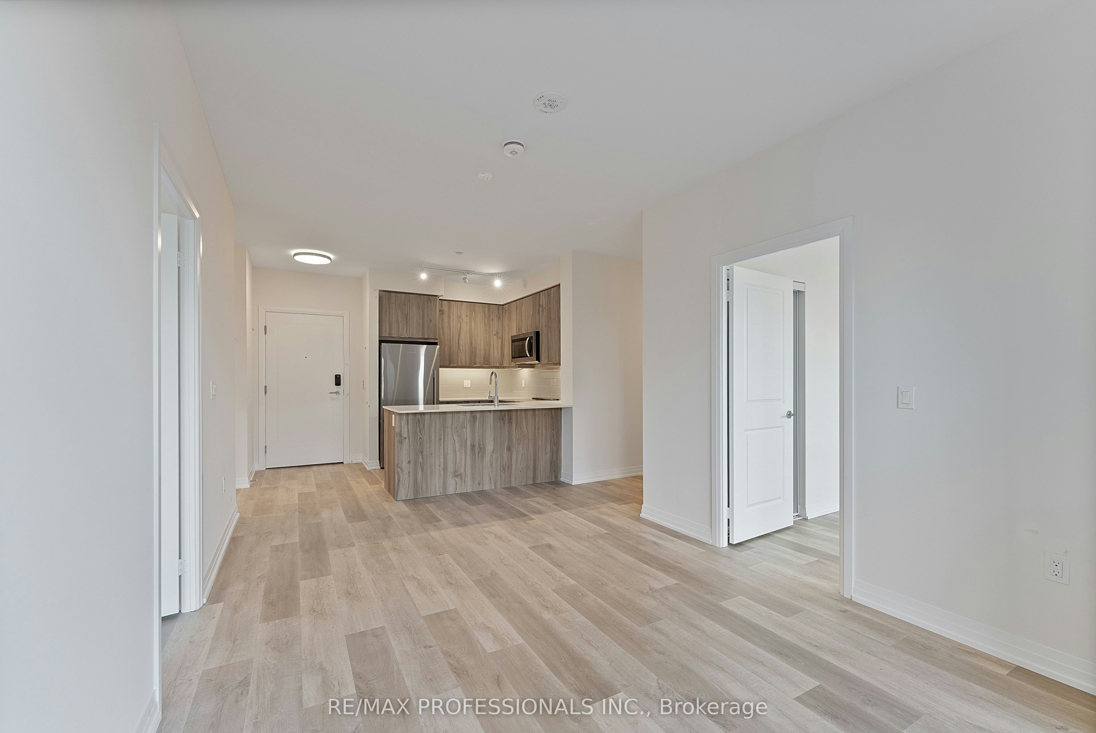 410-15 Watergarden Drive, Mississauga, ON, L5R 0H4 - 18