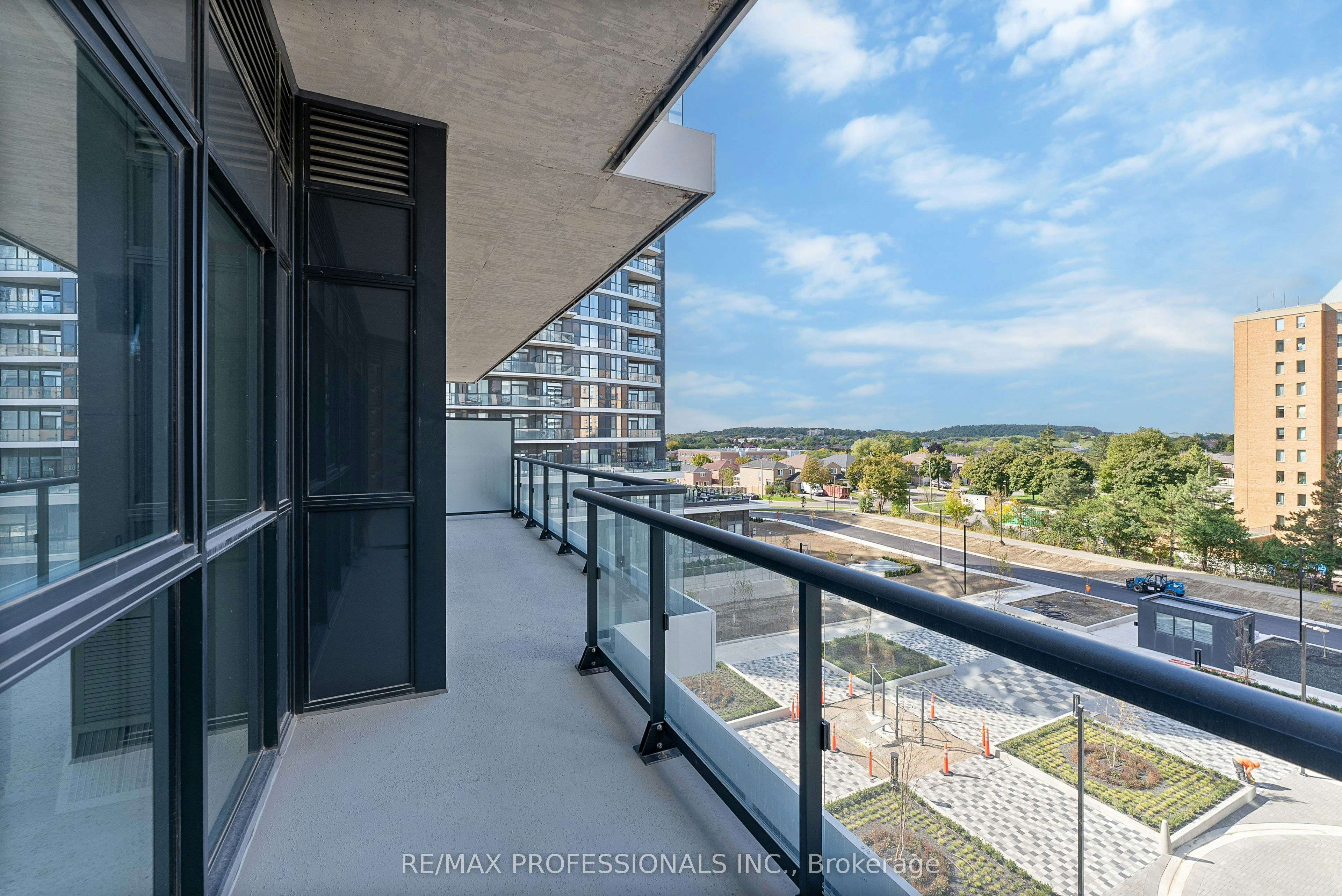 410-15 Watergarden Drive, Mississauga, ON, L5R 0H4 - 35