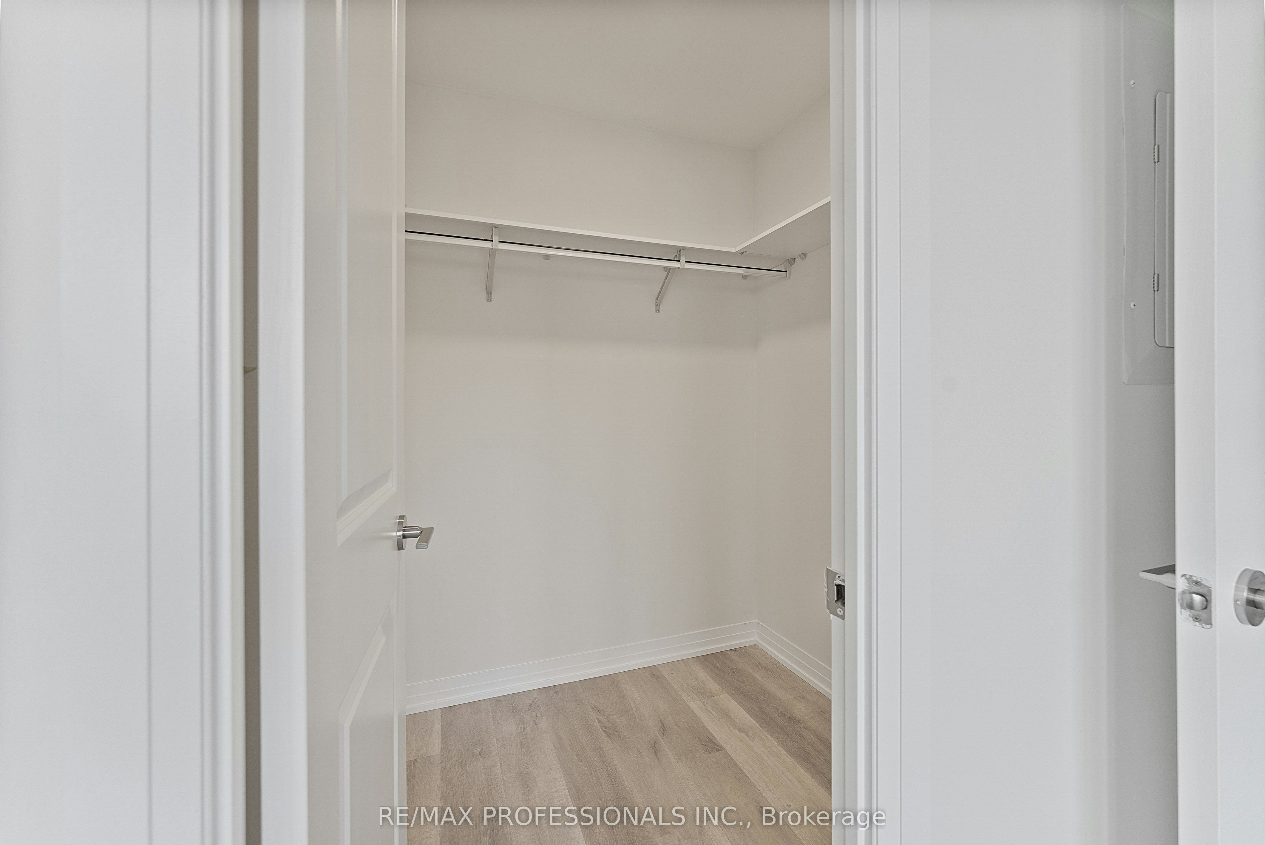 410-15 Watergarden Drive, Mississauga, ON, L5R 0H4 - 29