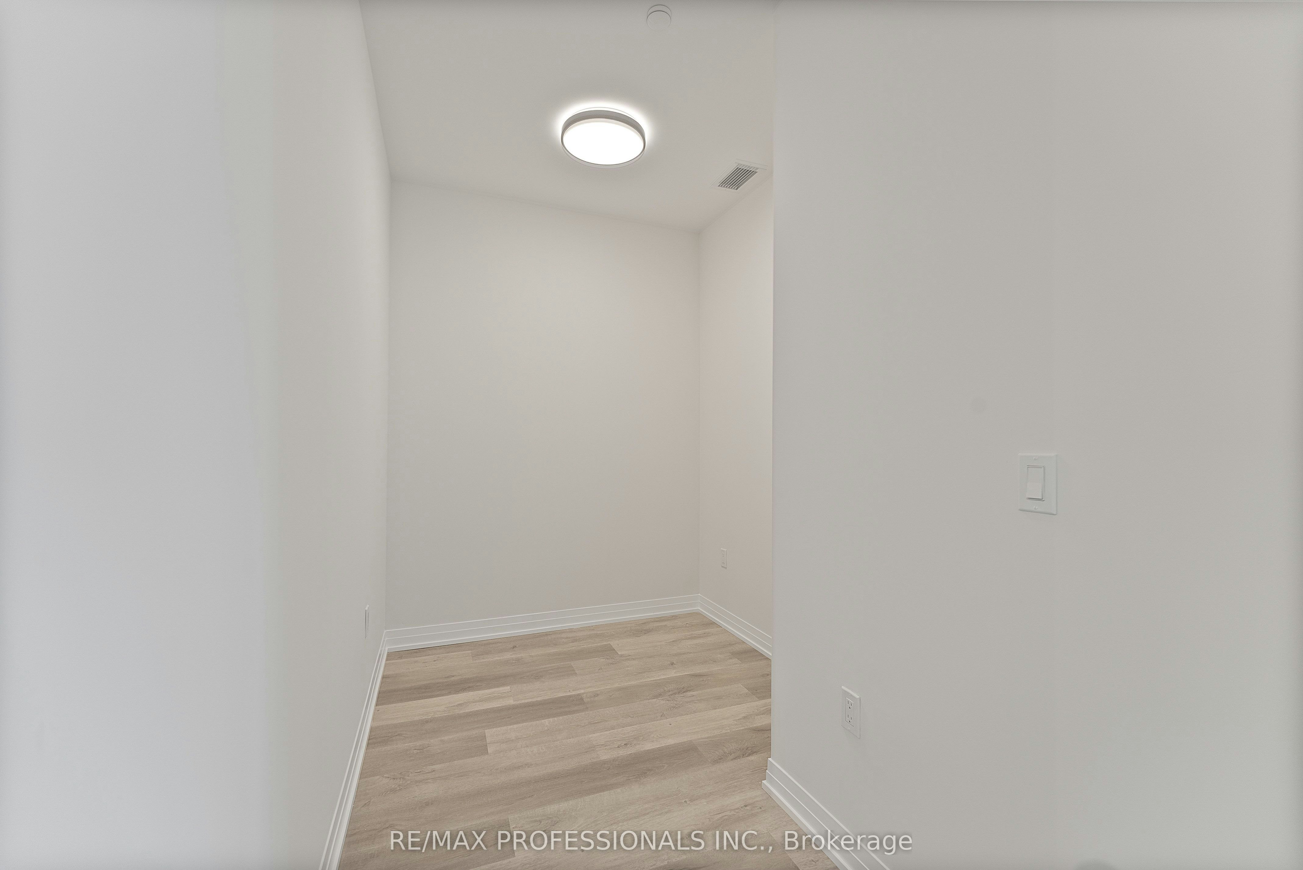 410-15 Watergarden Drive, Mississauga, ON, L5R 0H4 - 21