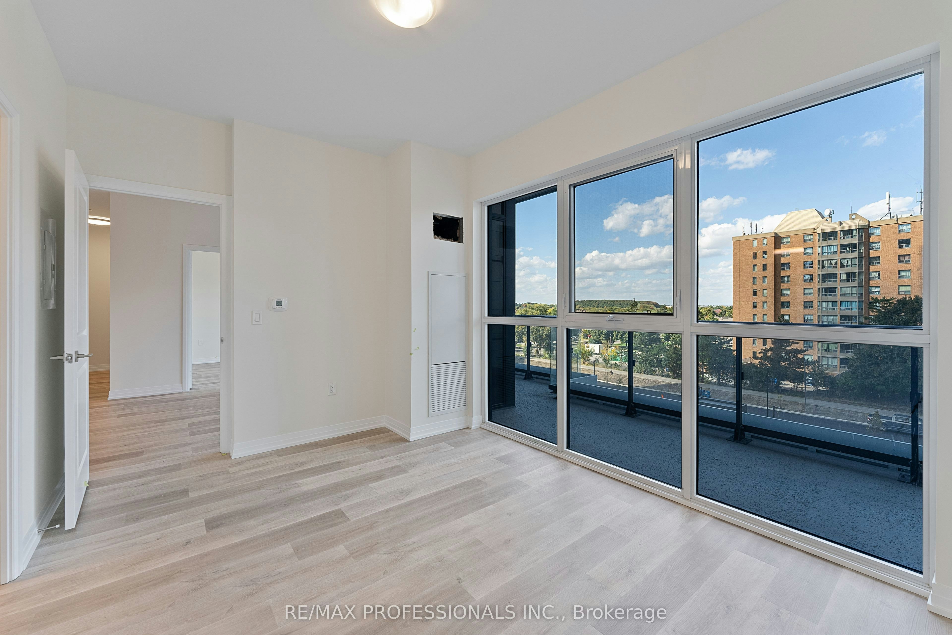 410-15 Watergarden Drive, Mississauga, ON, L5R 0H4 - 25