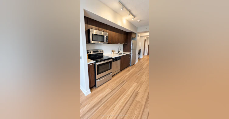 2220 Lakeshore Boulevard, Toronto, ON, M8V 0C1 - 4