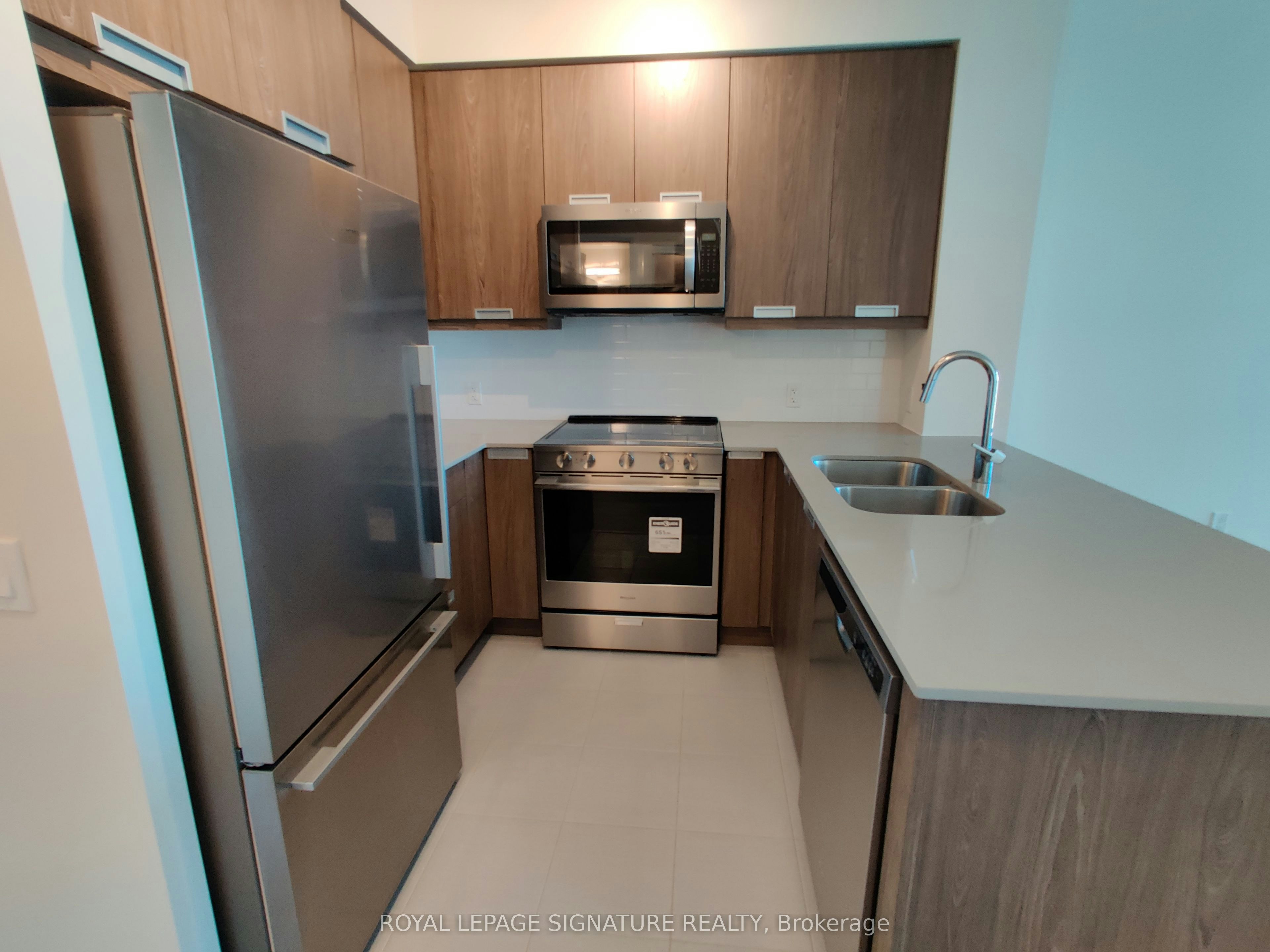 1012-35 Watergarden Drive, Mississauga, ON, L5R 0G8 - 7