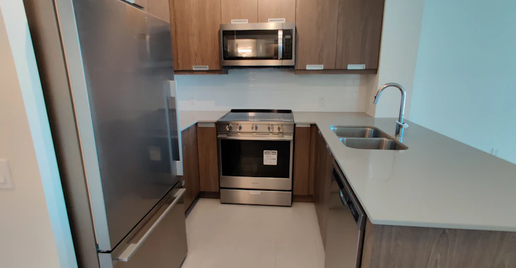 1012-35 Watergarden Drive, Mississauga, ON, L5R 0G8 - 7