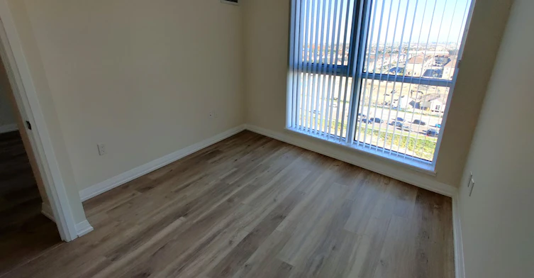 1012-35 Watergarden Drive, Mississauga, ON, L5R 0G8 - 11