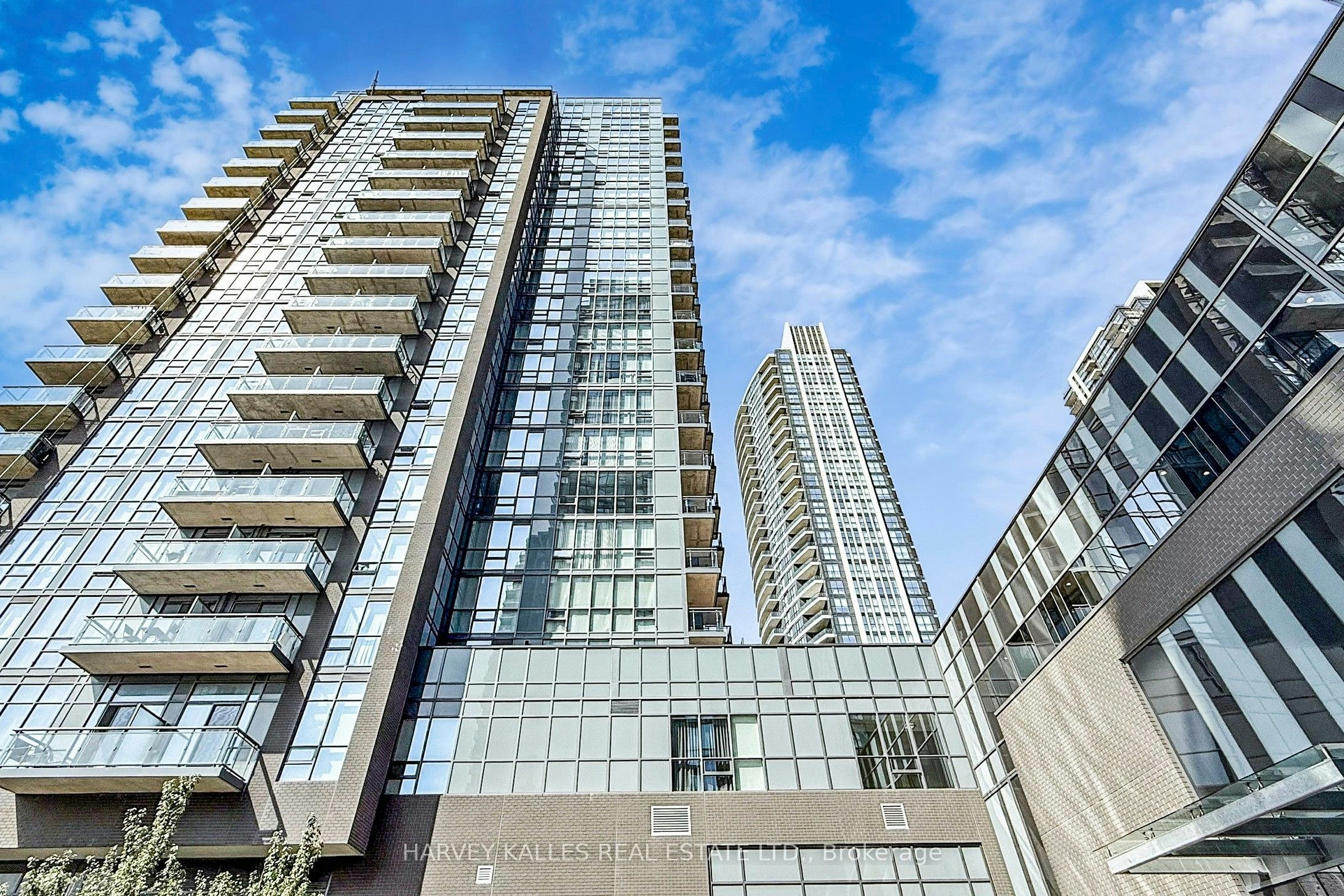 2115-5033 Four Springs Avenue, Mississauga, ON, L5R 0G6