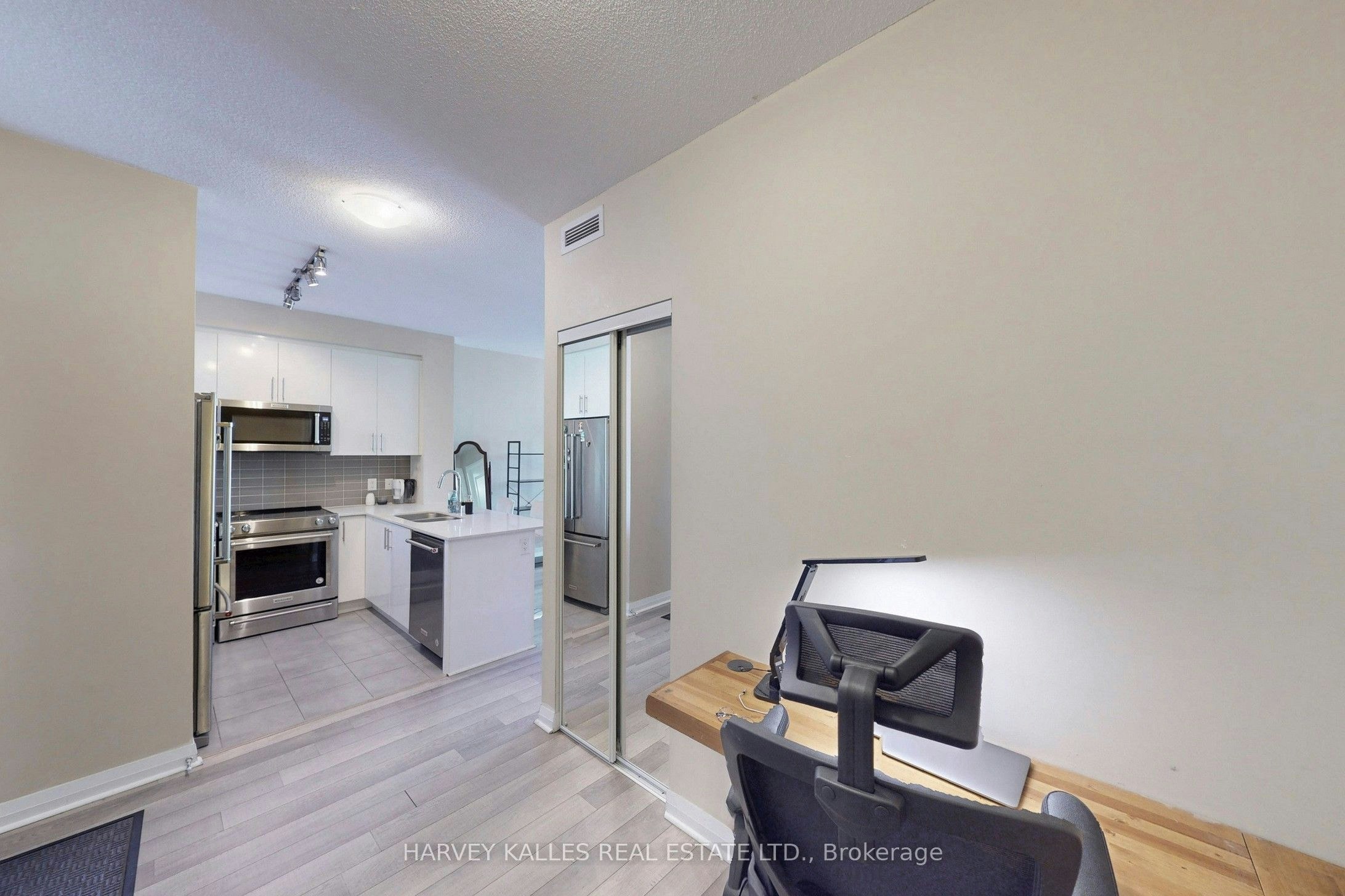2115-5033 Four Springs Avenue, Mississauga, ON, L5R 0G6 - 30