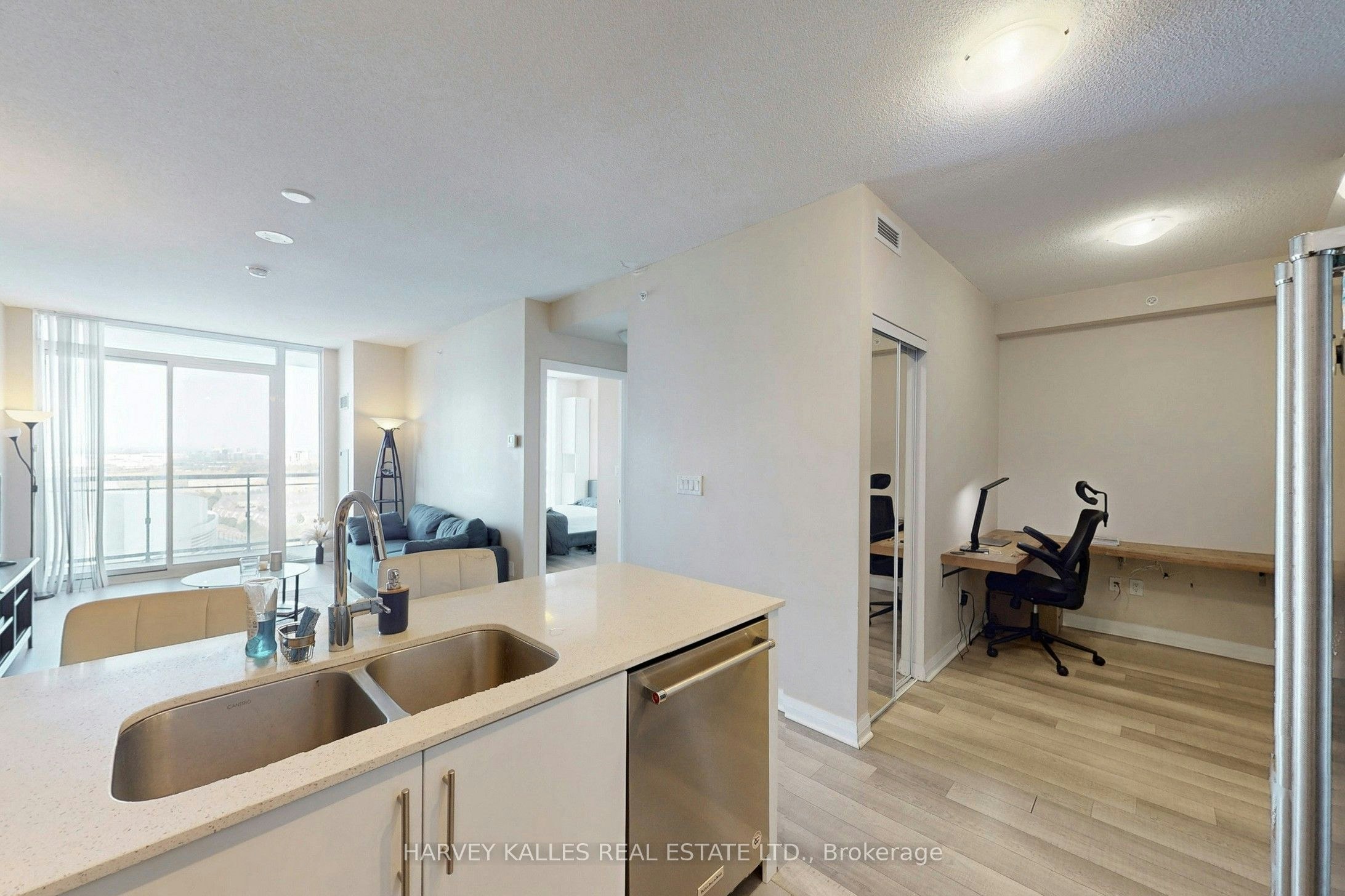 2115-5033 Four Springs Avenue, Mississauga, ON, L5R 0G6 - 21