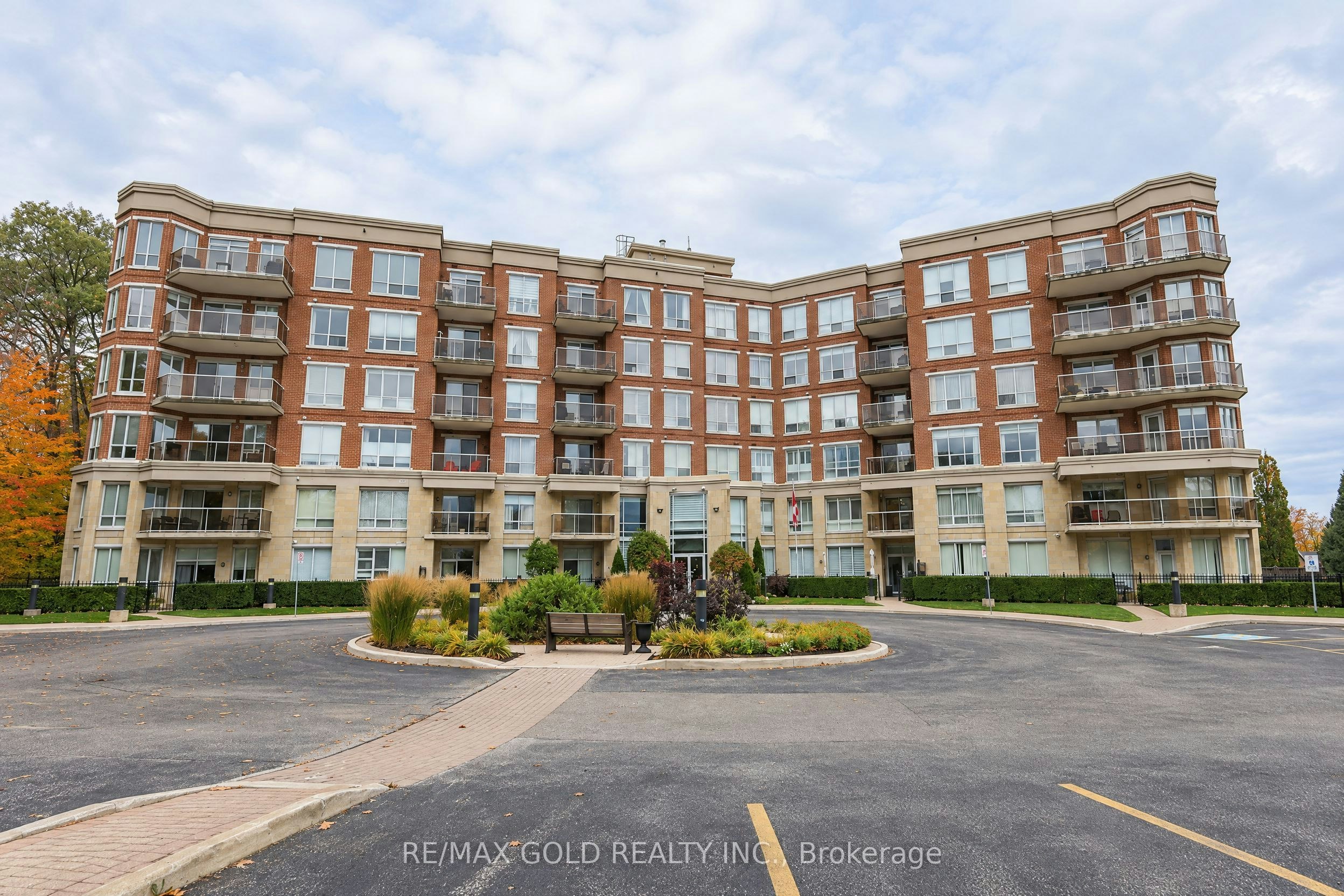 203-483 Faith Drive, Mississauga, ON, L5R 0A1
