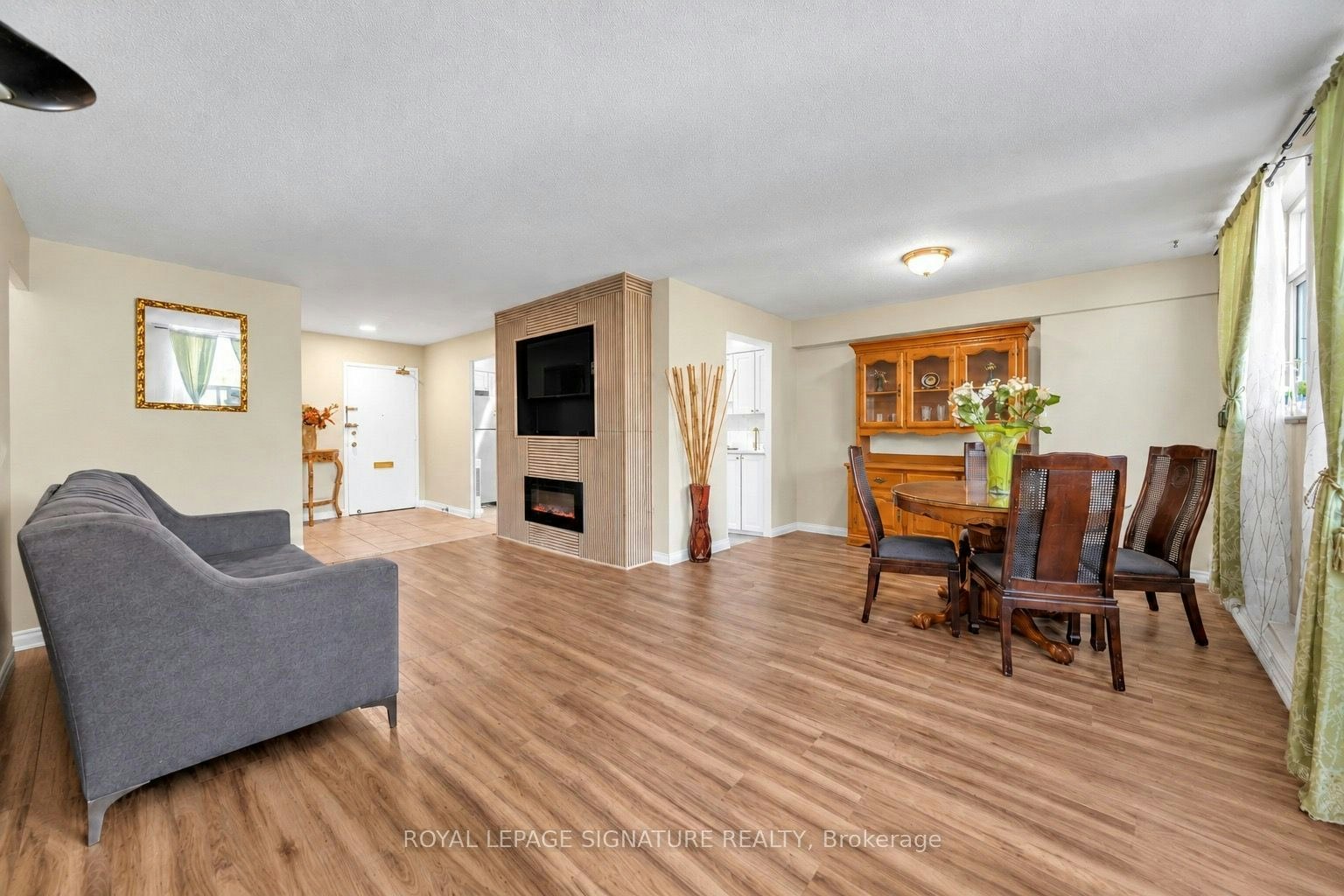 402-5 Frith Road - 3