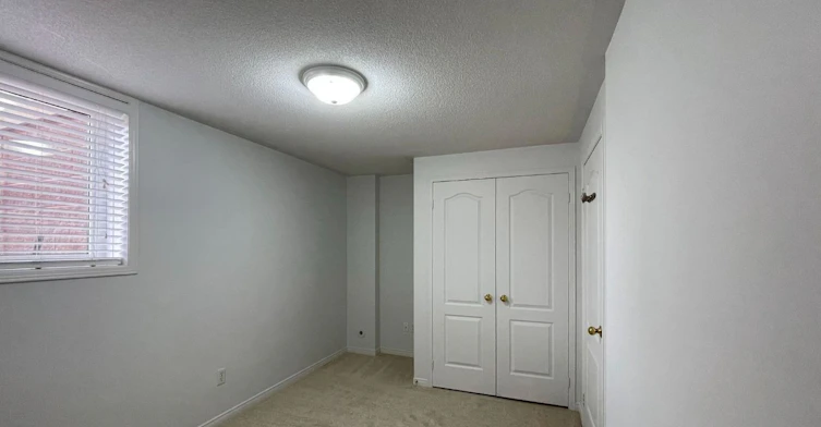 30-5050 Intrepid Drive, Mississauga, ON, L5M 0E5 - 8
