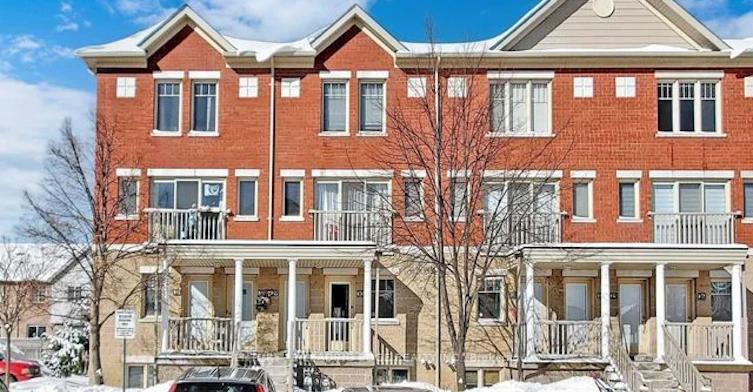 30-5050 Intrepid Drive, Mississauga, ON, L5M 0E5