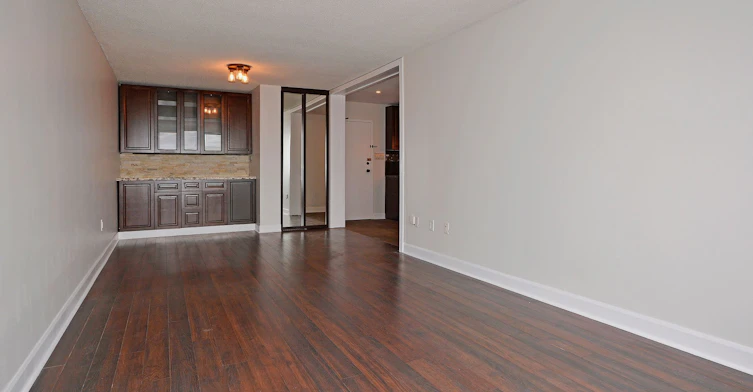 2302-370 Dixon Road, Toronto, ON, M9R 1T2 - 5